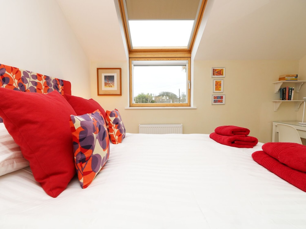 Chy Kerris, Carbis Bay