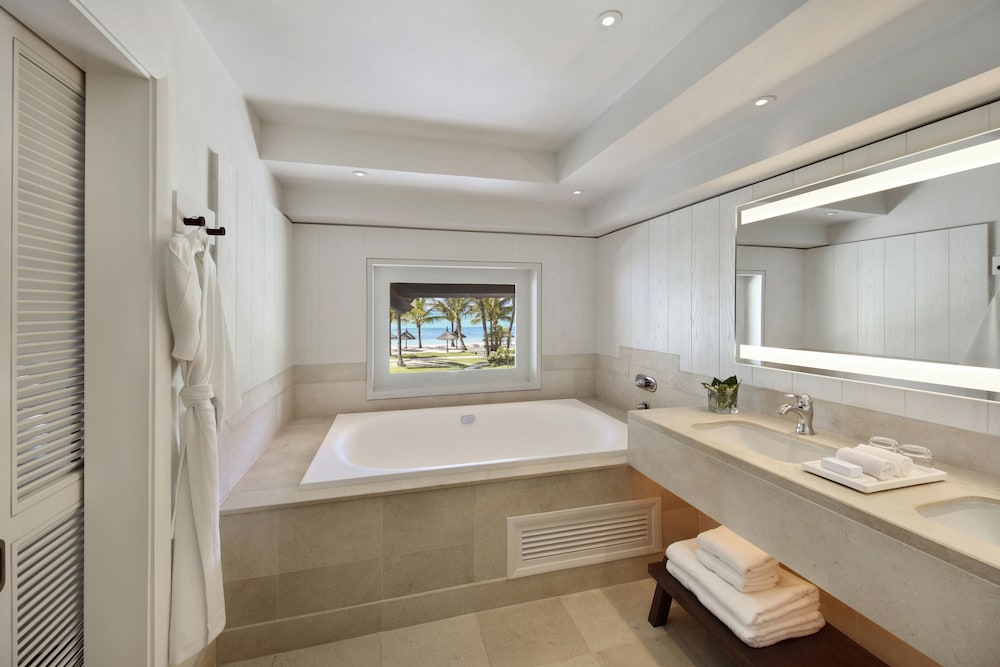 LUX* Le Morne 34