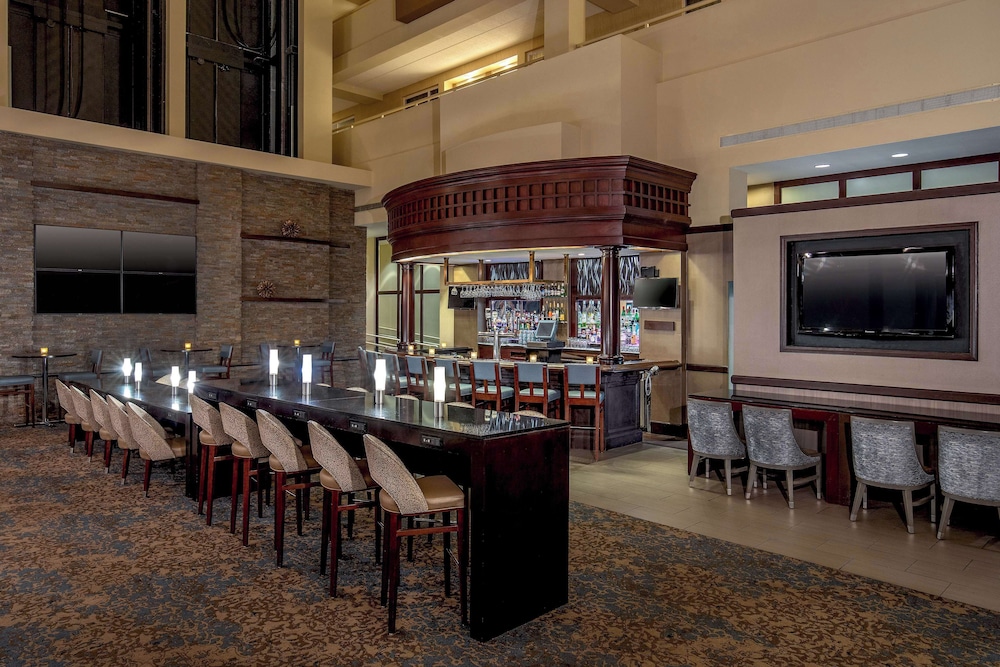 Boston Vacations - Embassy Suites by Hilton Boston Waltham - Property Image 21