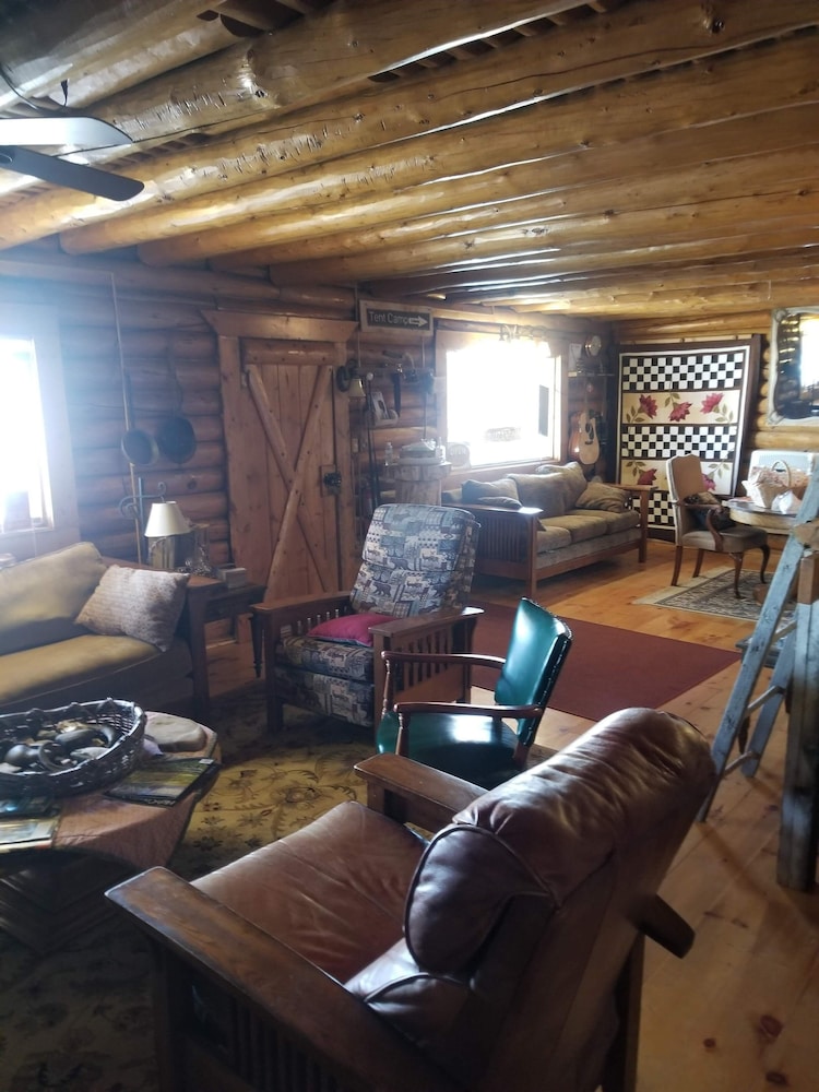 CopperLine Lodge