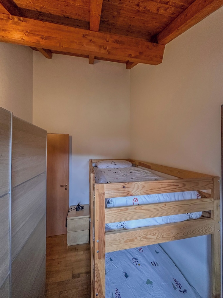 Casa Vacanze in montagna con Vista e Giardino Privato