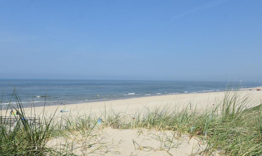 Apartment in North Holland Near Beach view 4