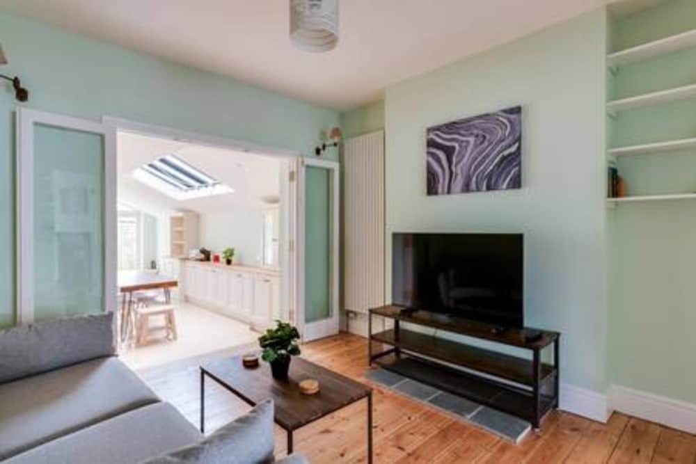 Oxford Vacations - Summertown 4-br Family Home - Bright Spacious - Property Image 33