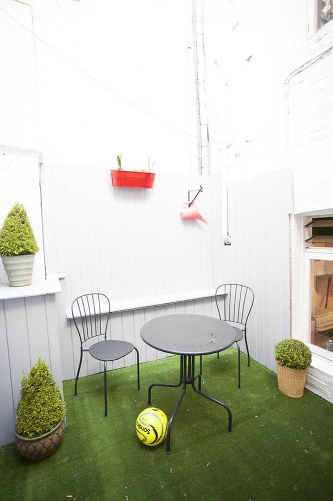 outdoor bbq area