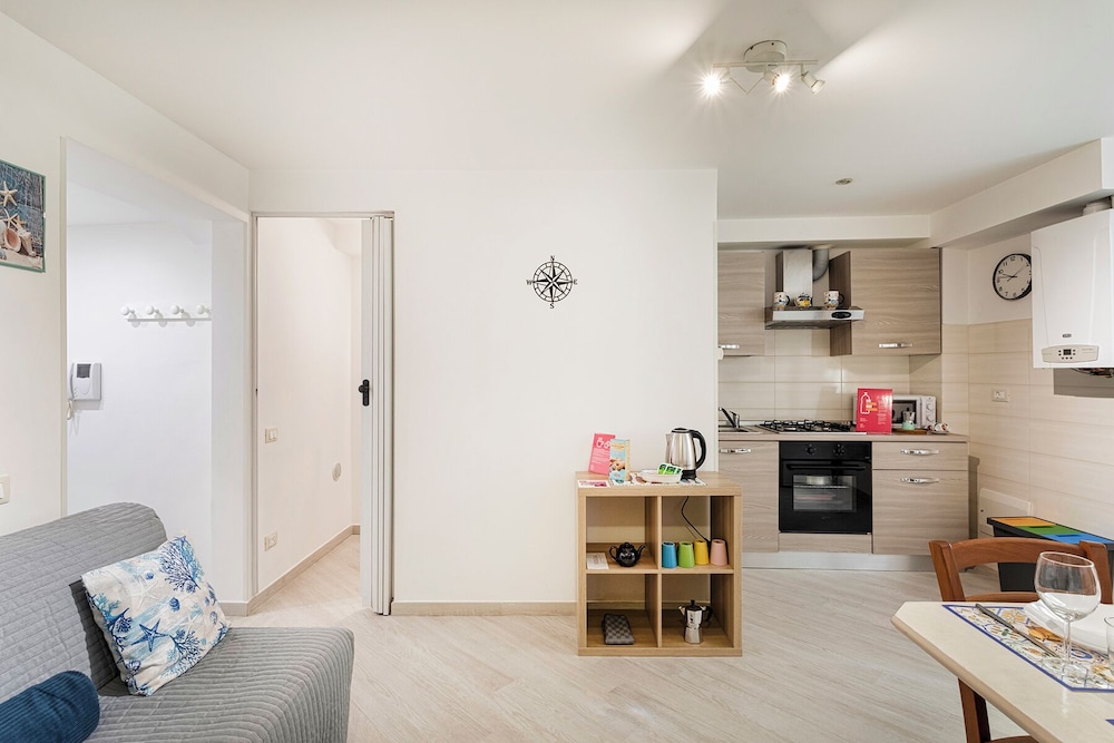 Comfy Apartment Near the Harbor