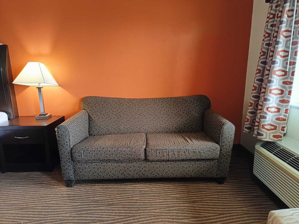 Westwood Inn Extended Stay by OYO Gonzales TX