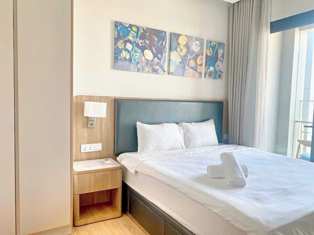 Capital Zenity's Apartment Luxury Central City – By Skyway Company