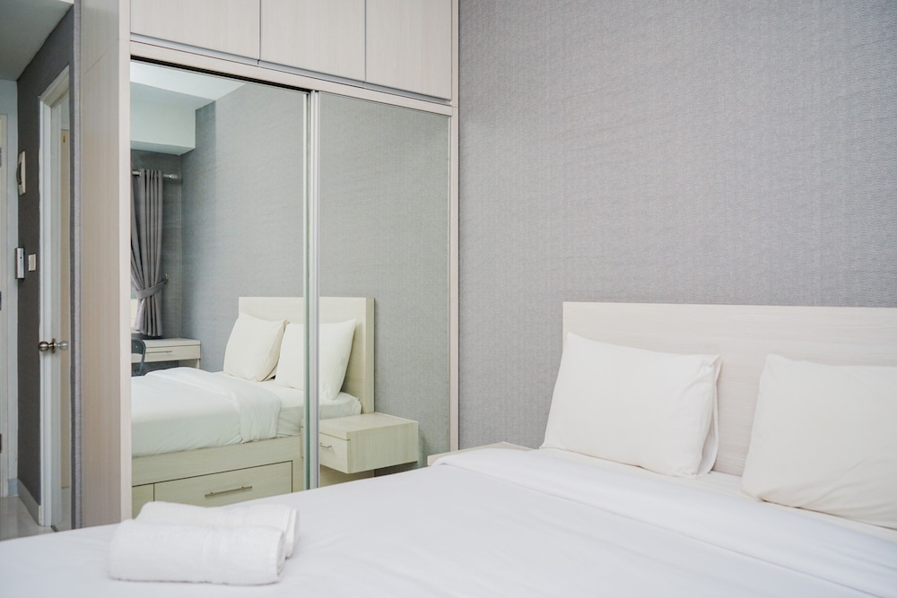 Minimalist Style Studio Ayodhya Apartment