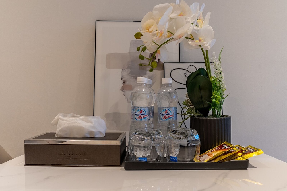The MarQ Luxury 2BR Apt Central D1