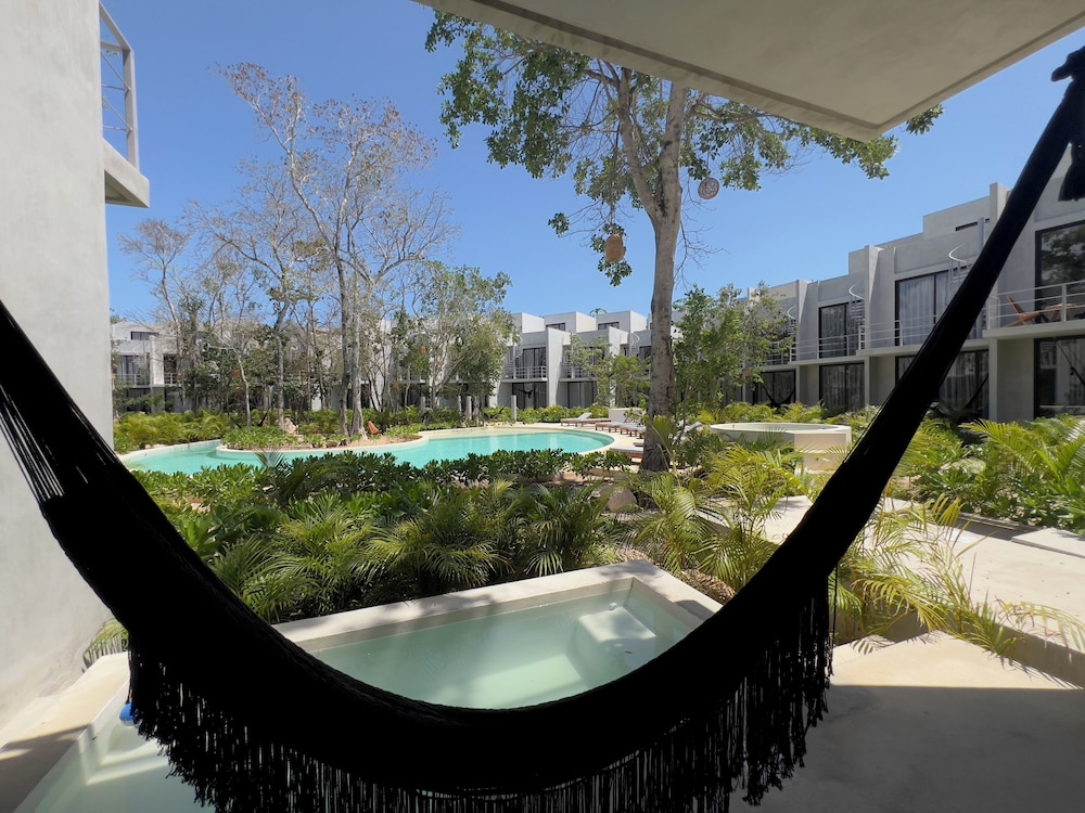 Selva Studios by Casago view 4