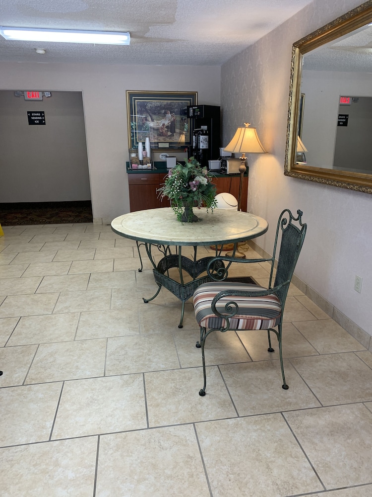Brookshire Inn