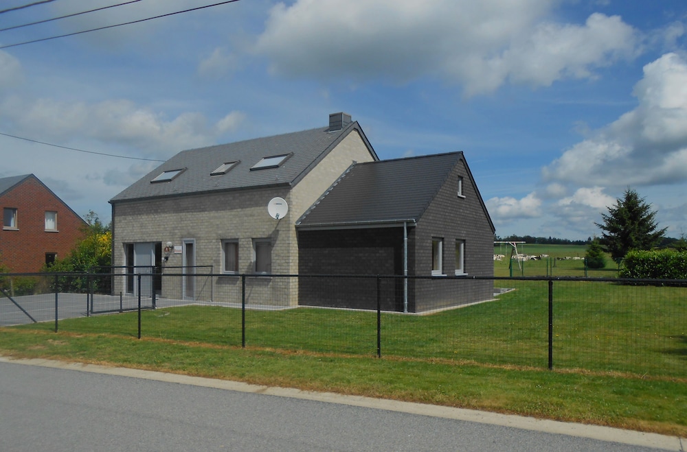Photo 12