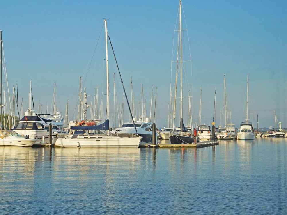 Hausboot in Laboe an der Kieler Foerde