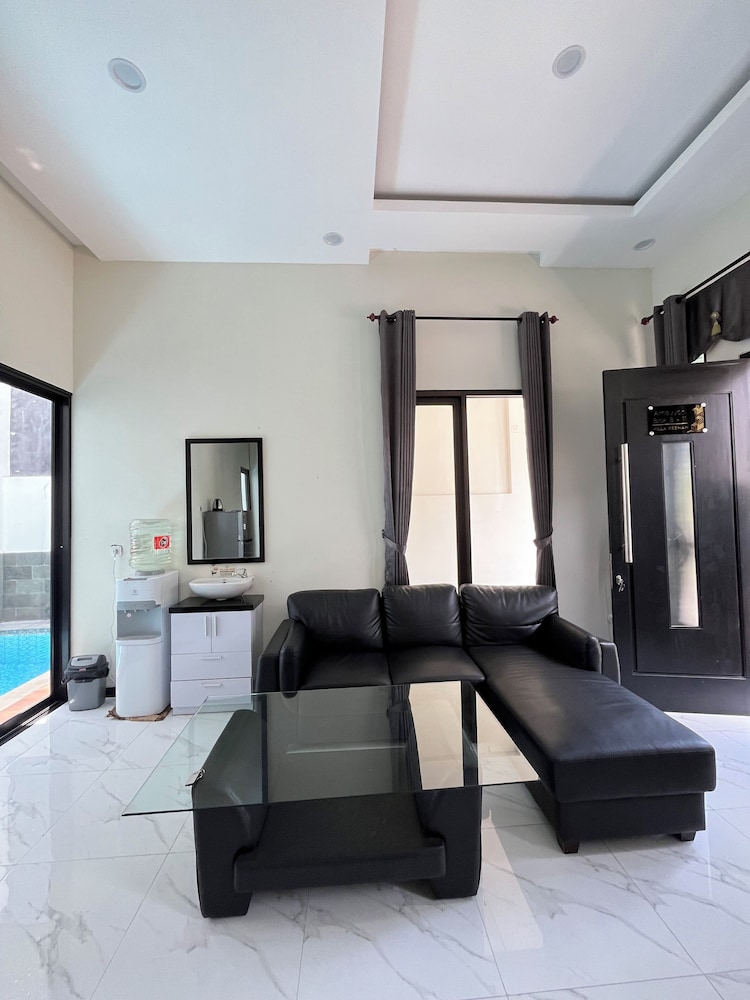 Arrayyan Executive Village Complex Batu
