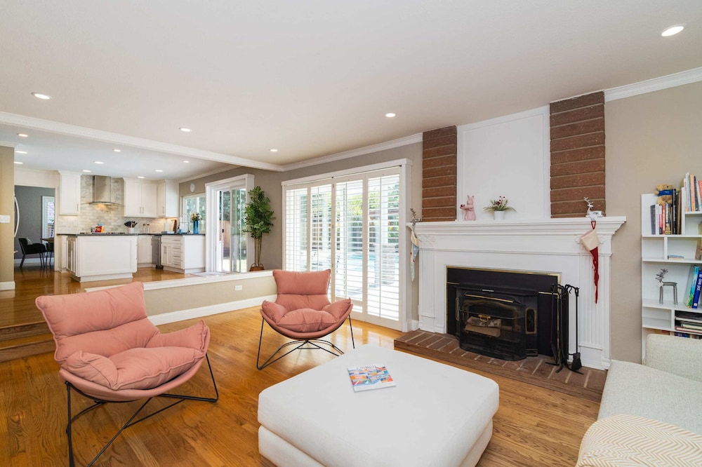 @ Marbella Lane - Blissful 4BR Home w/ Pool in SJ