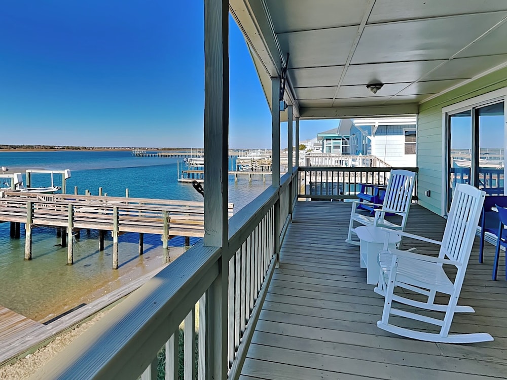 Seahorse Sound by Topsail Realty
