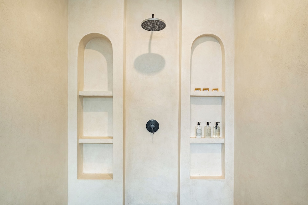 Villa Hamal by DVH Luxe Retreats 2BR