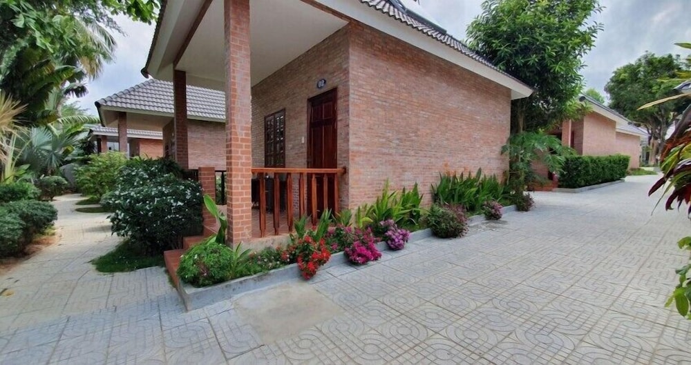 Rum Bungalow Resort Phu Quoc