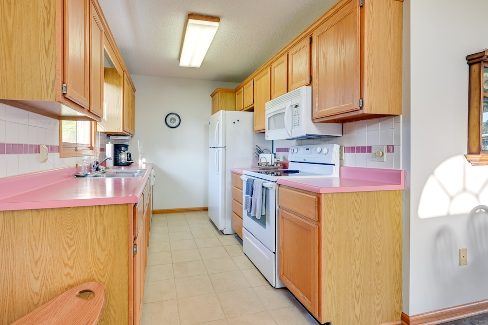 Riverfront Au Gres Cottage w/ Fire Pit & Grill! view 5