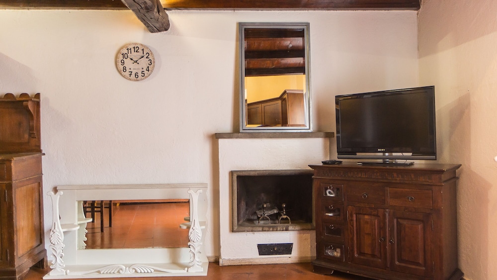 Rental in Rome Arco della Ciambella Penthouse