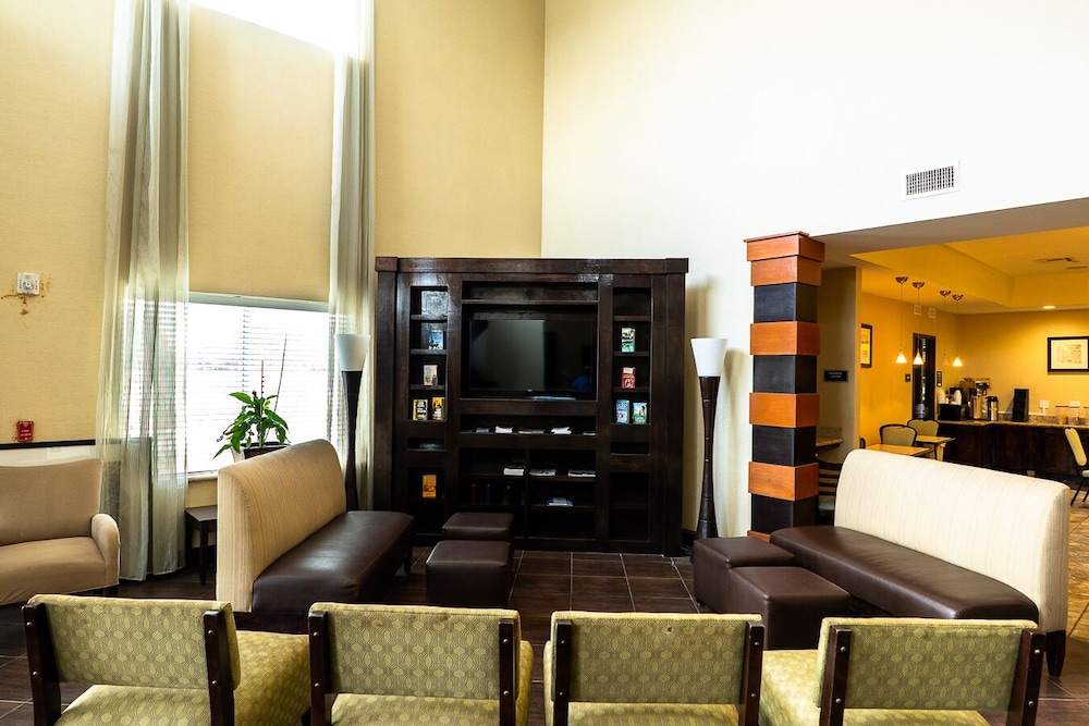Rivers  Inn & Suites