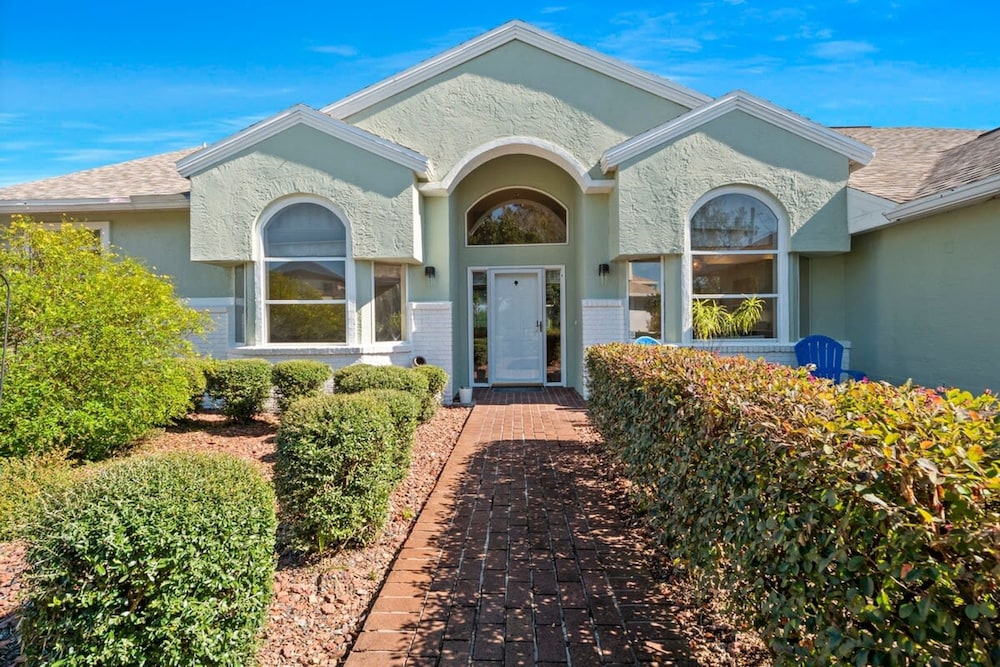 Luxury Heated Pool Home on Saltwater Canal w Tiki