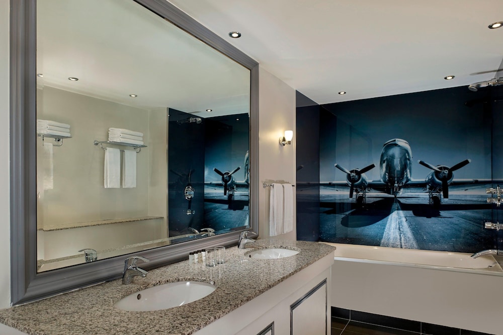 West Drayton Vacations - Sheraton Heathrow Hotel - Property Image 4