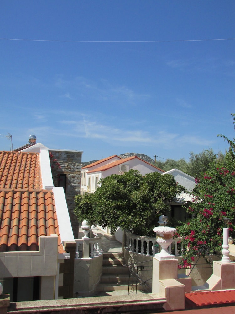 Castellino Studios