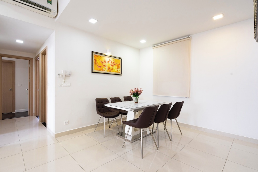Nice Apartments near Tan Son Nhat Airpot