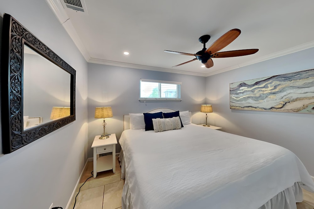 Leeward II #2 - Beach Baby by Southern Vacation Rentals view 3