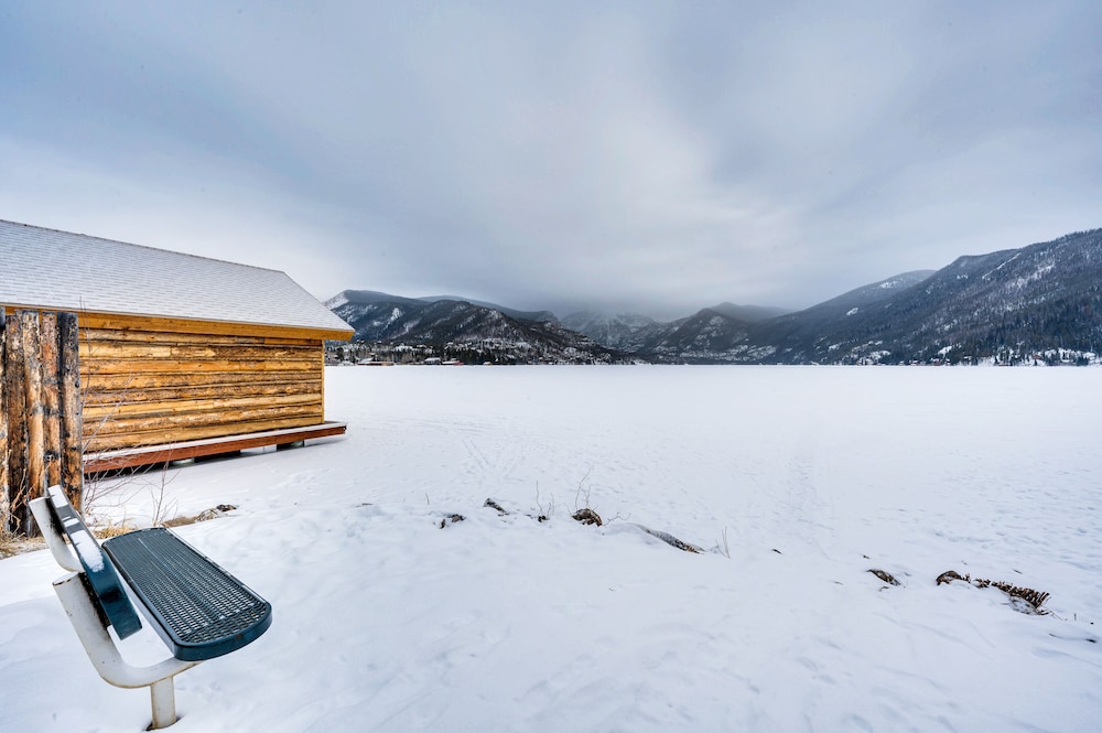 Updated Grand Lake Loft w/ View, 2 Mi to Rmnp! - Property Image 8