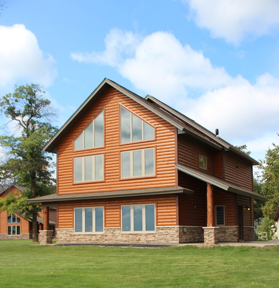 Sportsman's Lodge