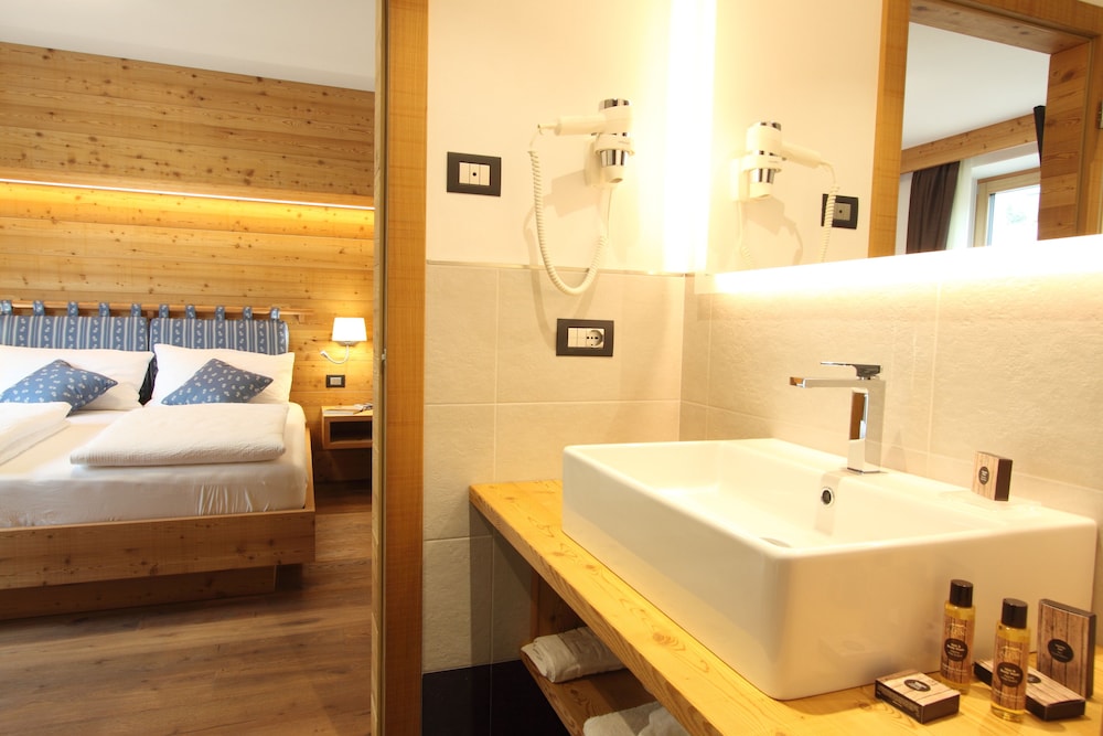 Dolomites B&B Suites and Apartments
