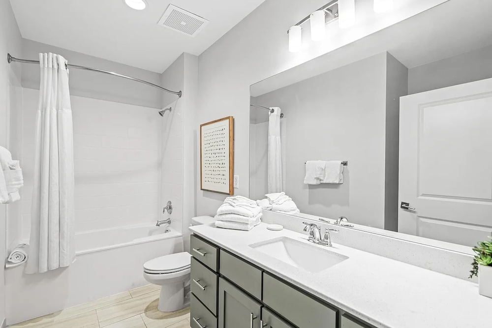 Salt and Shore Escape Sleeps 7