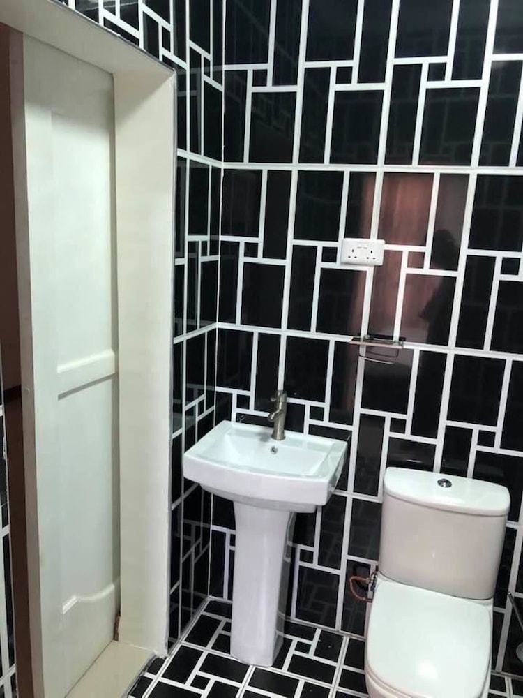 Exclusive Apartment in Handsworth - 2 Bedrooms view 4