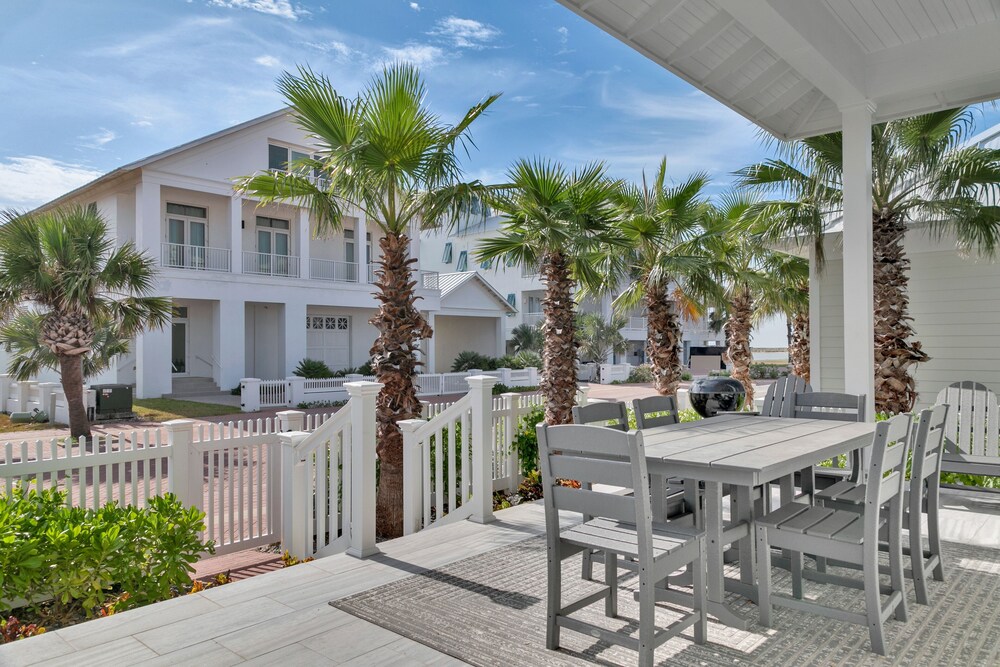 Cielito Lindo - Private Home With Hot Tub 3 Bedroom Home by RedAwning view 5