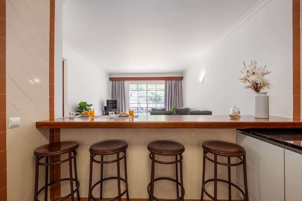 Pestana s Nest by Homie