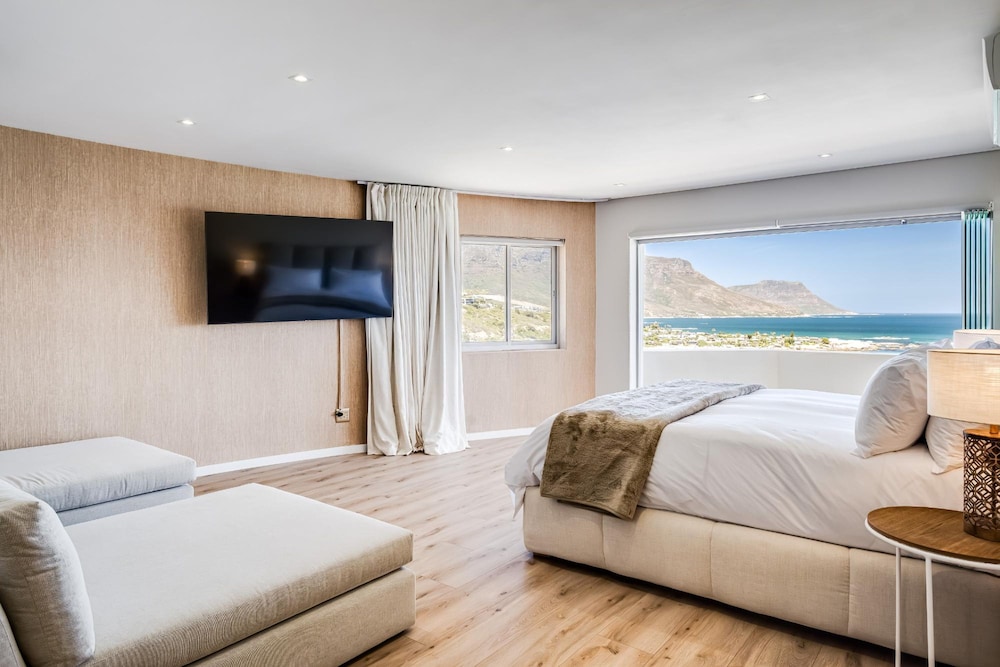 Clifton 2bed Penthouse Sea Views Dunmore Horizons