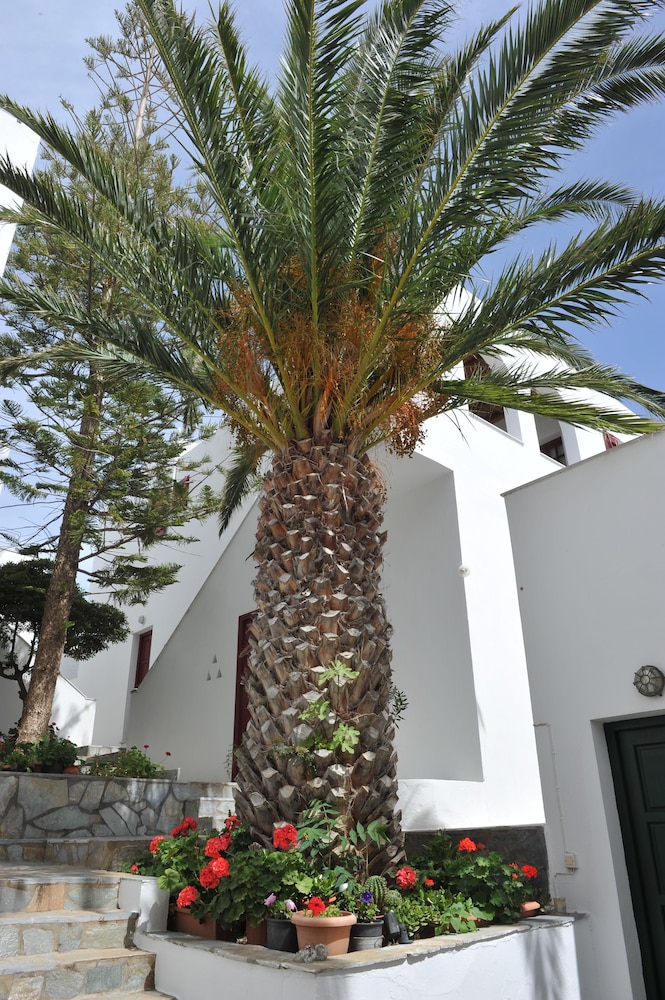 Rallis Apartments