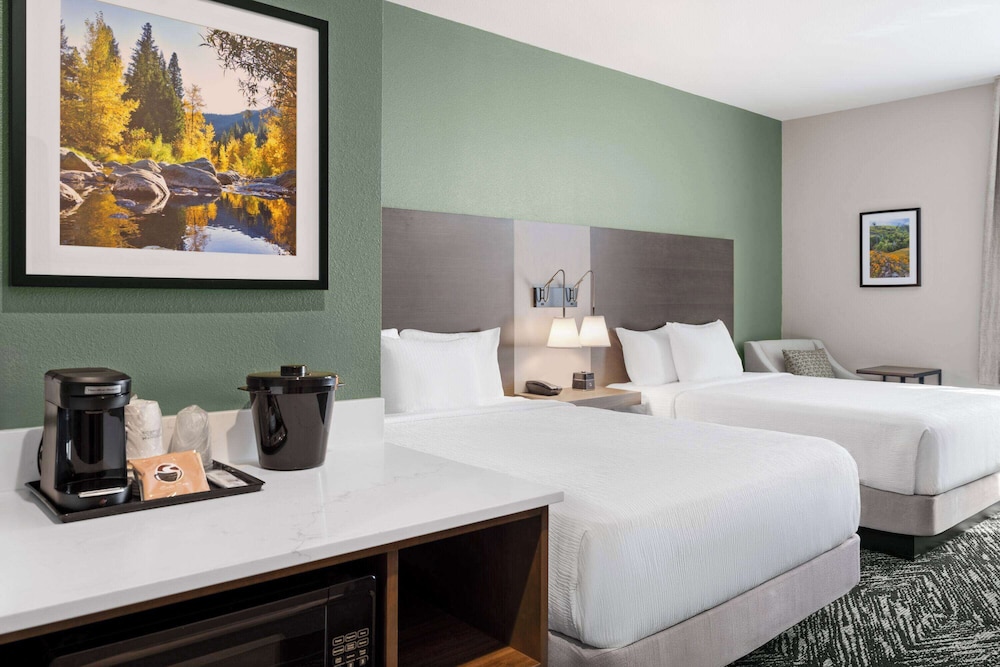 La Quinta Inn And Suites By Wyndham Lincoln