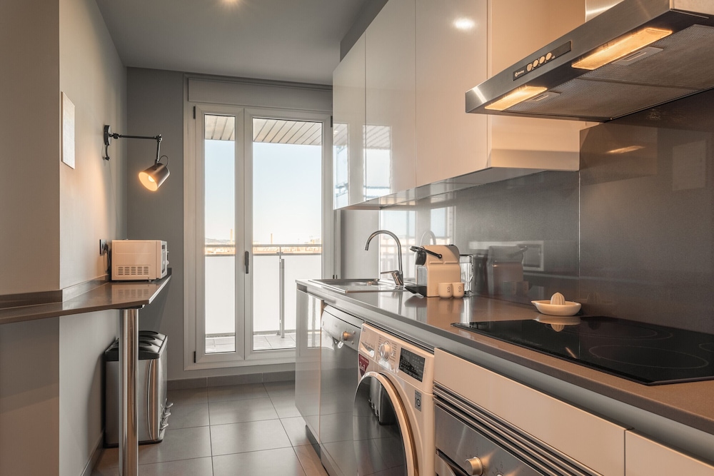 Port Forum Apartments By Olala Homes