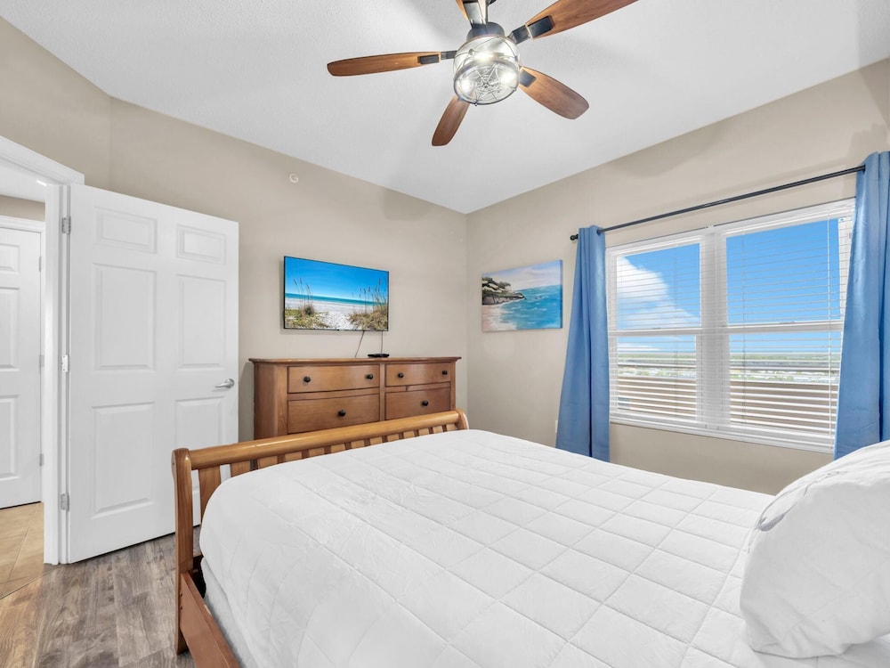 Majestic Beach Towers 2-1608