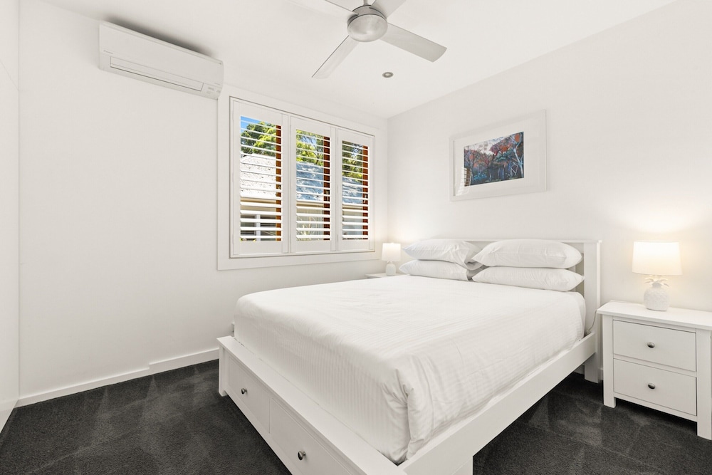 Elegant 3-bed Home With Games Room