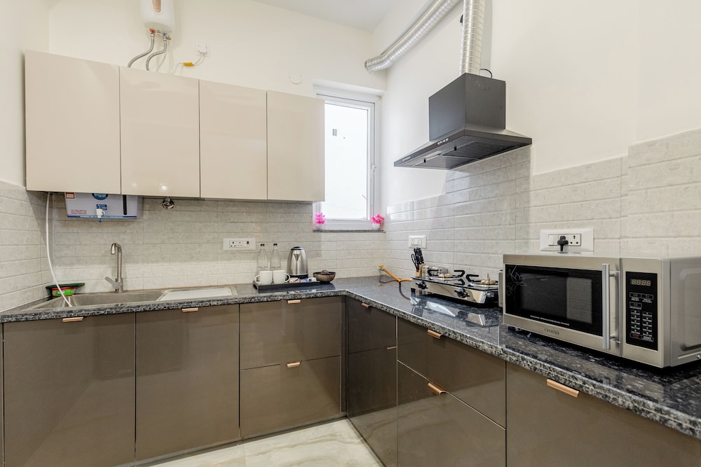 Lime Tree Luxury 2BHK Service Apartments