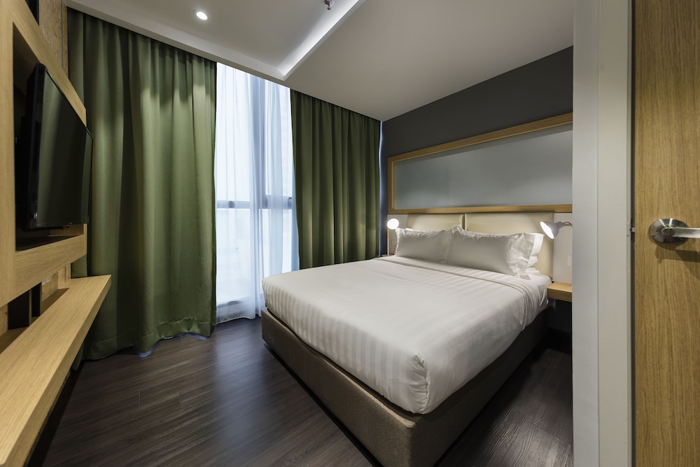 The Granite Luxury Hotel Penang 3