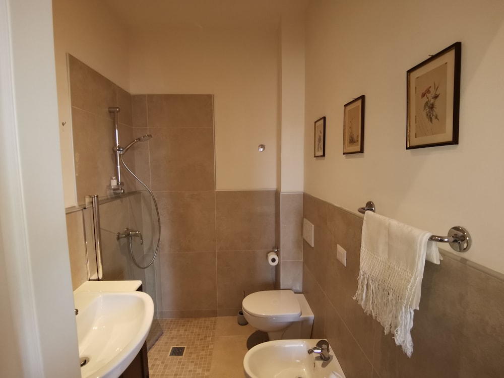 AriediParma - Rooms & Apartments