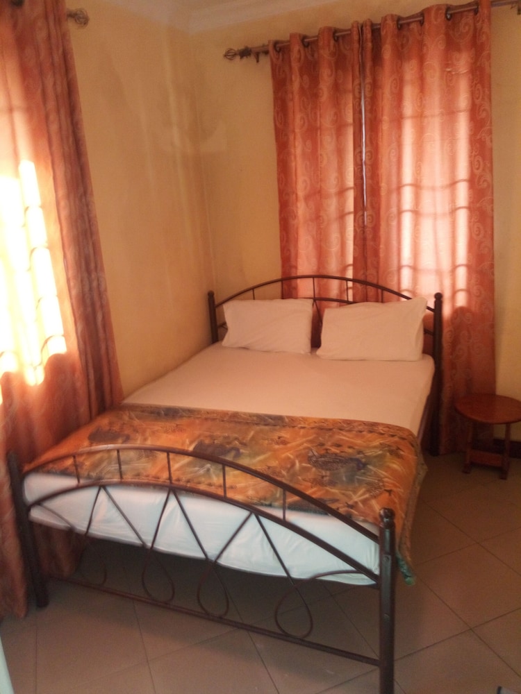 New Kivulini Bed n Breakfast view 3