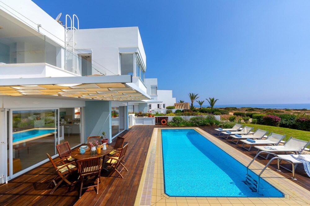 Protaras Seafront Villa Alia