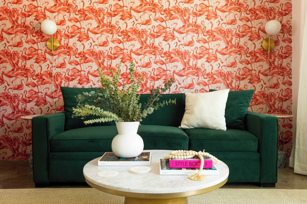 2 Rooms, Sleeps 8 Retro Hotel w/ Pool Wesley King Studio Buyout by Avantstay