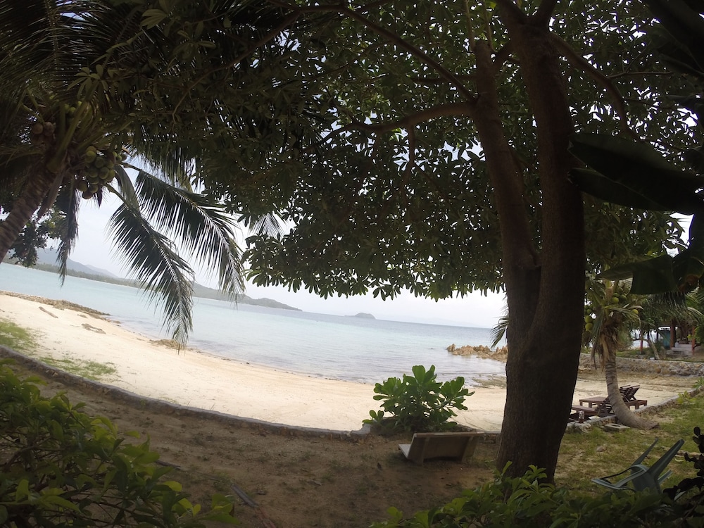 Moon Beach Resort